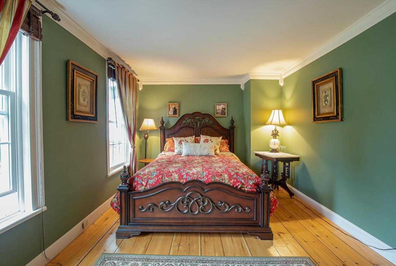 Van Winkle Inn Greenville エクステリア 写真