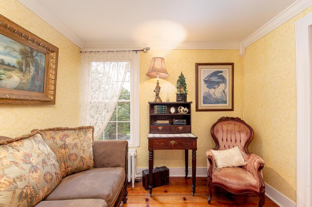 Van Winkle Inn Greenville エクステリア 写真