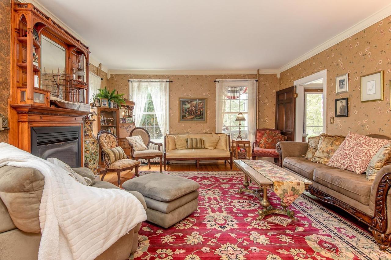 Van Winkle Inn Greenville エクステリア 写真