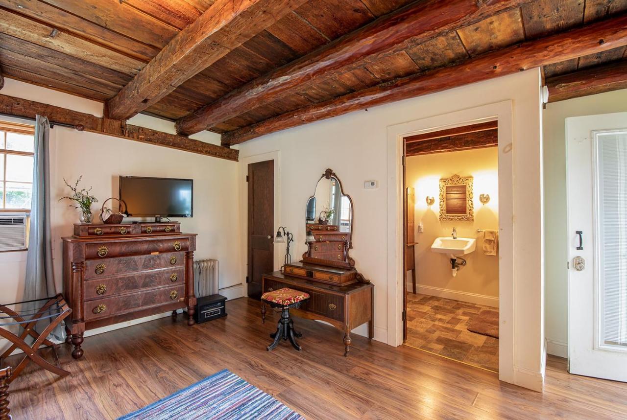 Van Winkle Inn Greenville エクステリア 写真